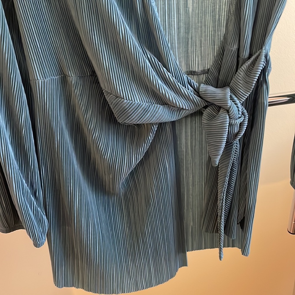 NWT ZARA S blue long sleeve top ❄️ - Picture 4 of 7